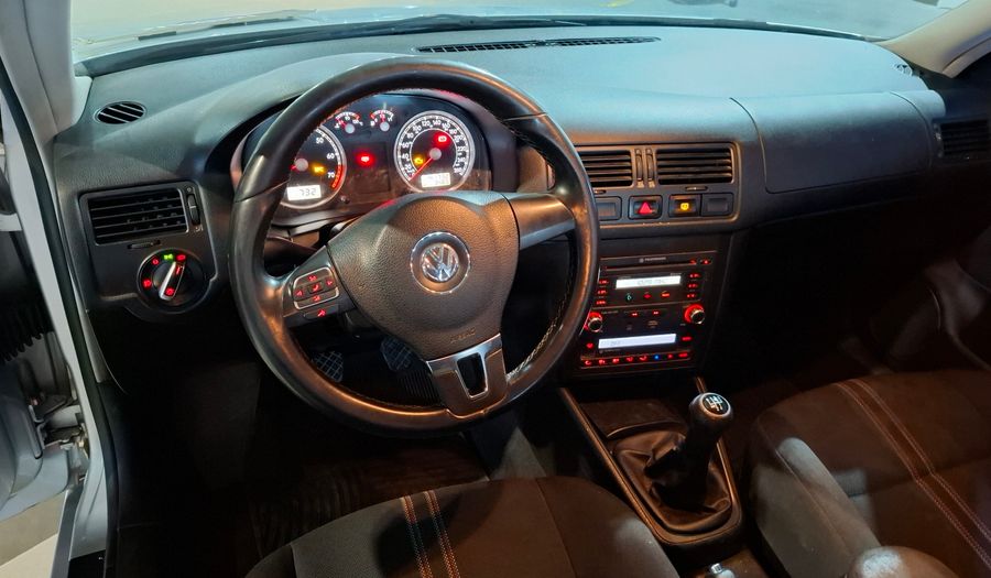 Volkswagen Bora 2.0 TRENDLINE Sedan 2013