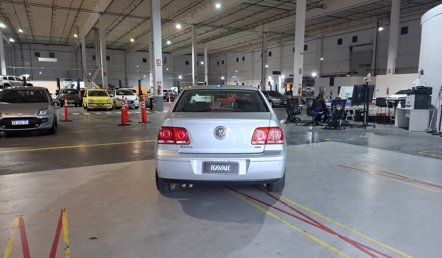 Volkswagen Bora 2.0 TRENDLINE Sedan 2013