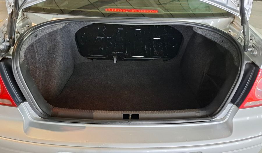 Volkswagen Bora 2.0 TRENDLINE Sedan 2013