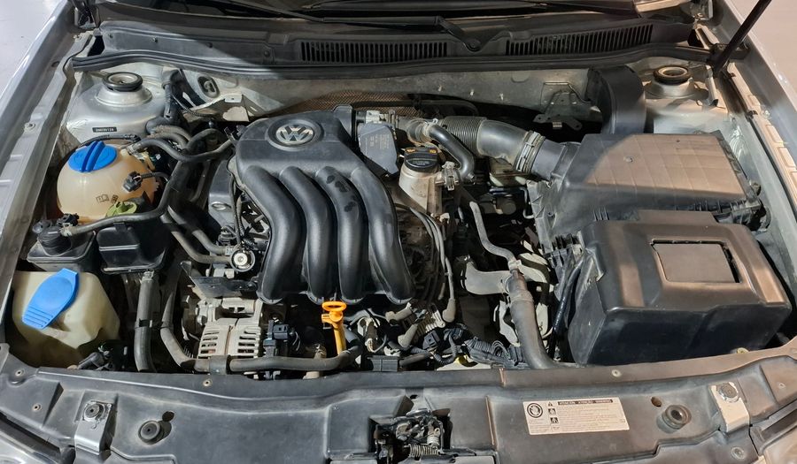 Volkswagen Bora 2.0 TRENDLINE Sedan 2013