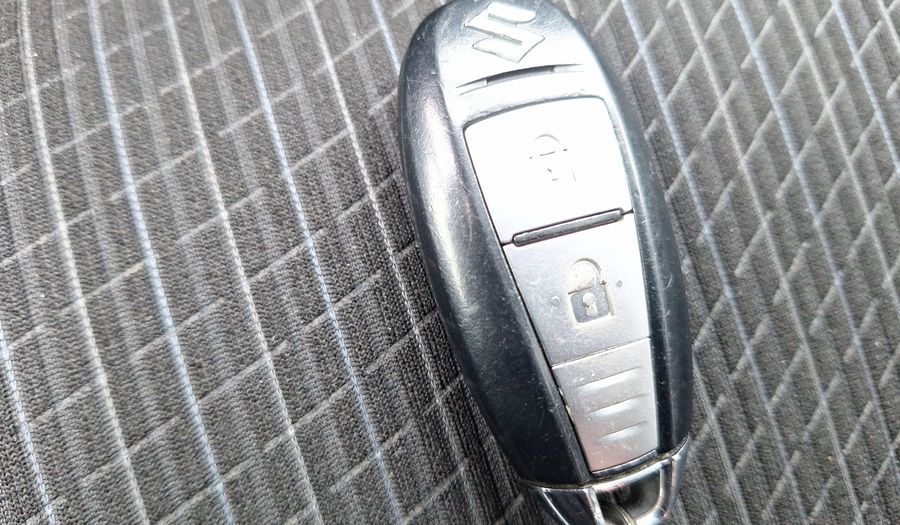 Suzuki Swift 1.2 GLX AUTO Hatchback 2015