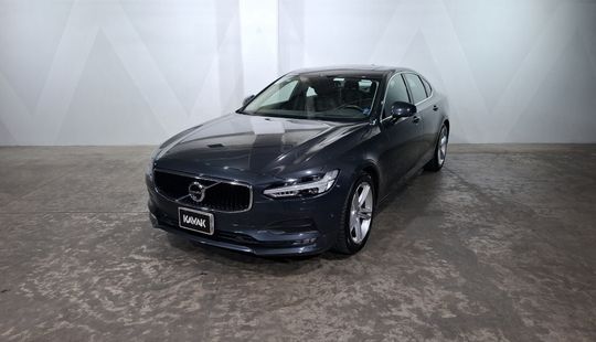 Volvo • S90