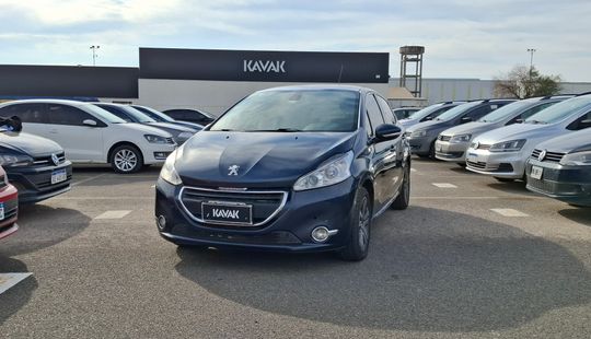 Peugeot • 208