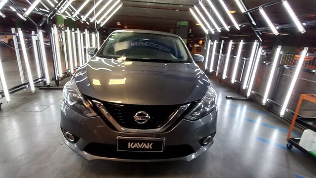 Nissan • Sentra