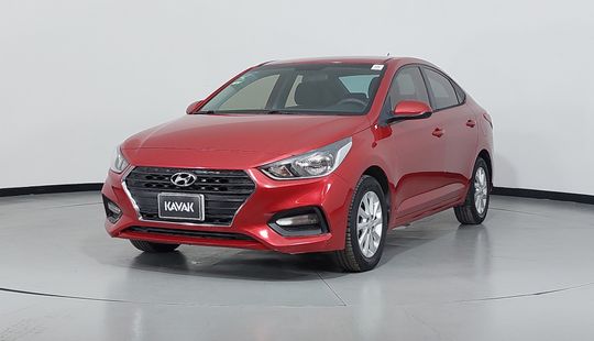 Hyundai • Accent