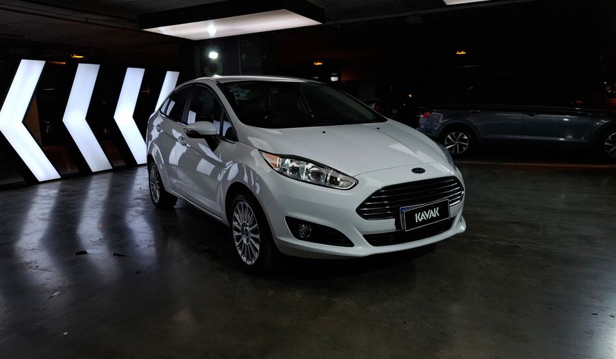 Ford Fiesta Kinetic Design 1.6 TITANIUM Sedan 2018