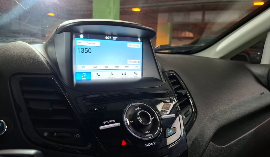 Ford Fiesta Kinetic Design 1.6 TITANIUM Sedan 2018