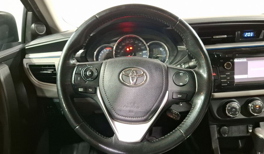 Toyota Corolla 1.8 LE CVT Sedan 2015