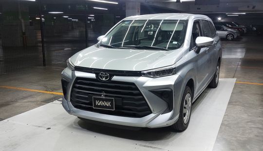 Toyota • Avanza
