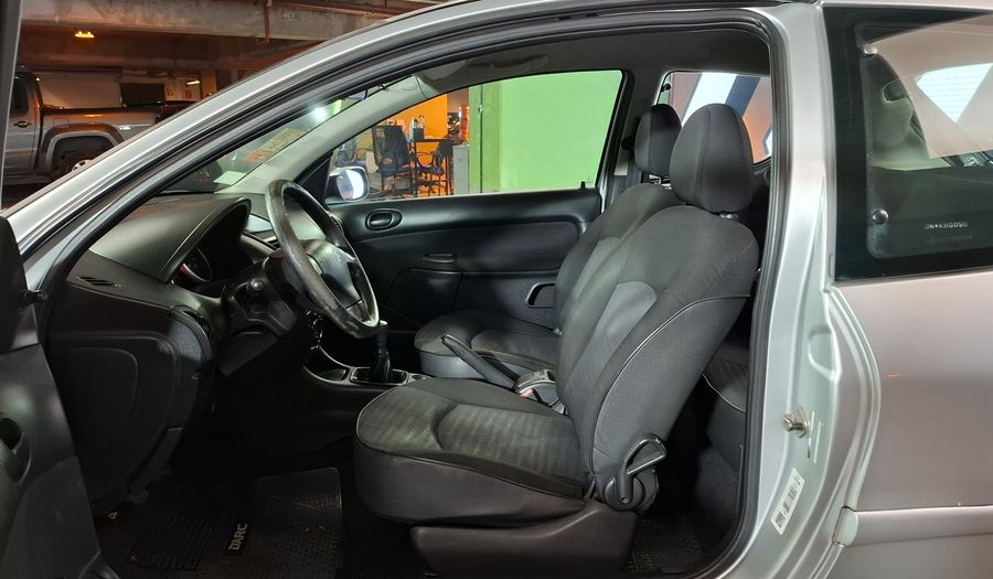 Peugeot 207 1.4 XR COMPACT Hatchback 2011