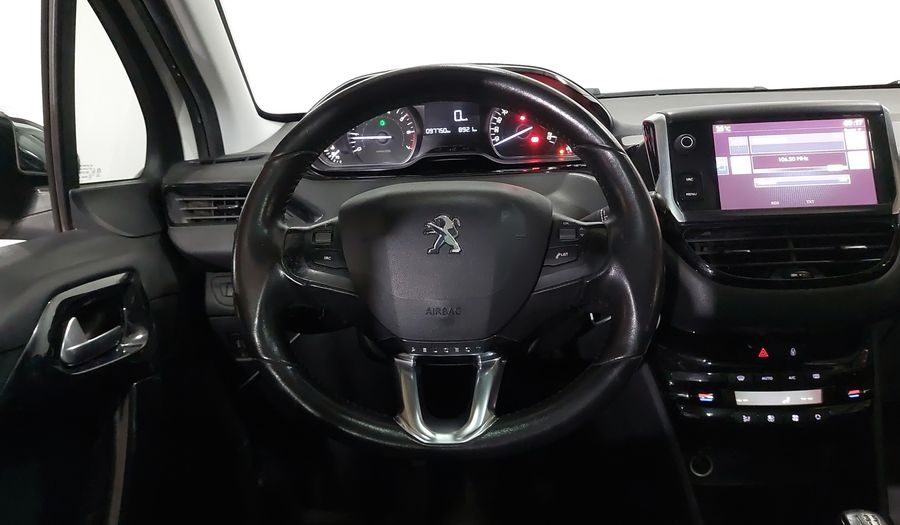 Peugeot 208 1.6 FELINE MT Hatchback 2017