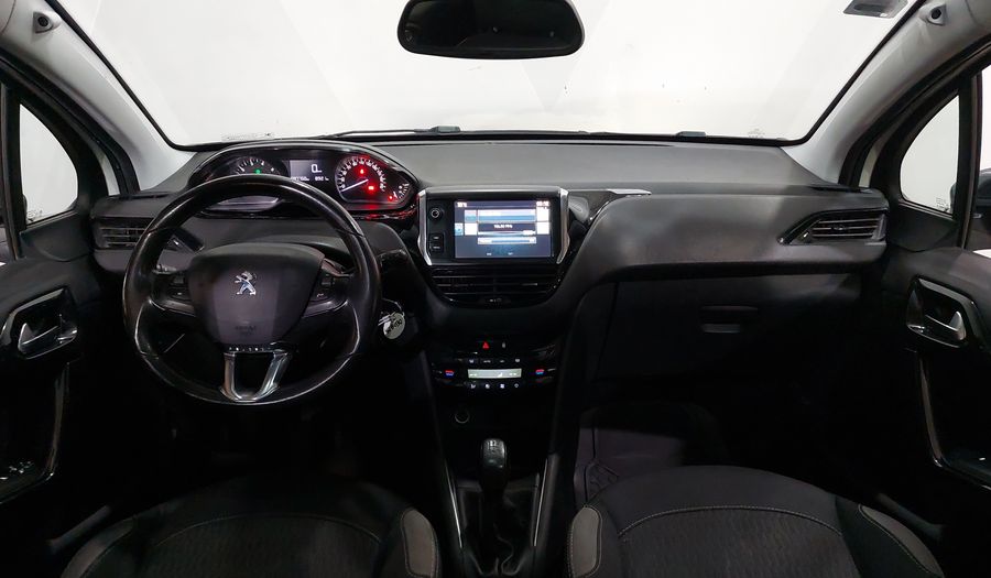 Peugeot 208 1.6 FELINE MT Hatchback 2017