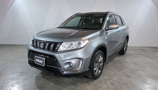 Suzuki • Vitara