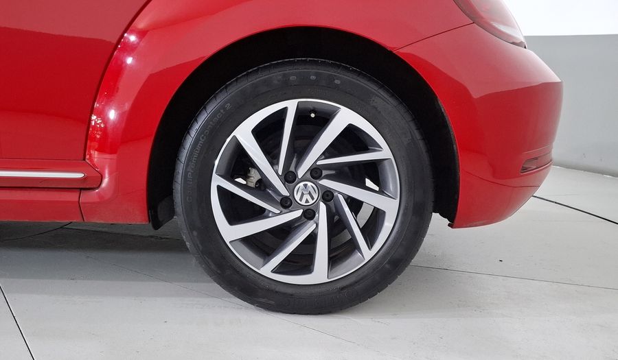 Volkswagen Beetle 2.5 SOUND AUTO Hatchback 2018