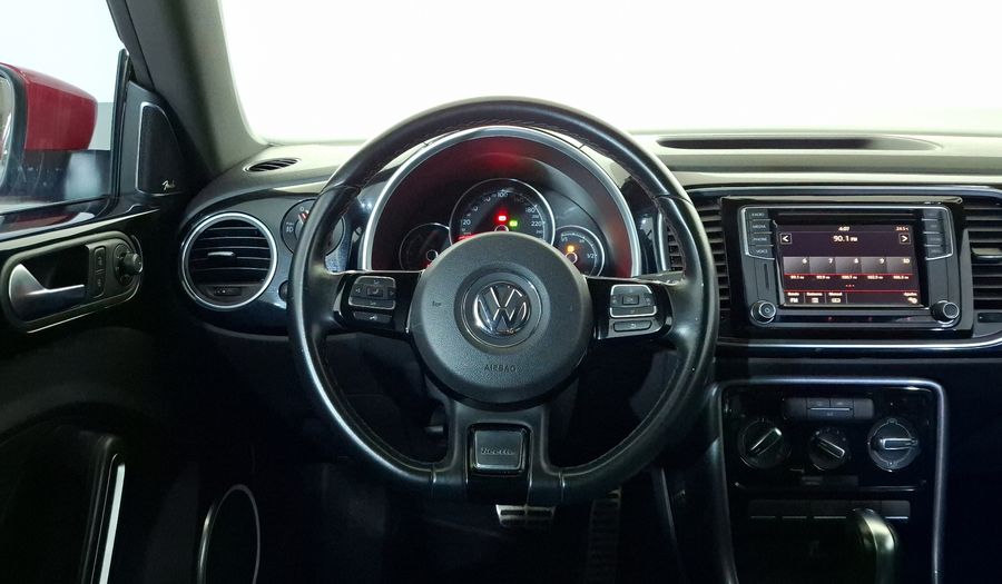 Volkswagen Beetle 2.5 SOUND AUTO Hatchback 2018