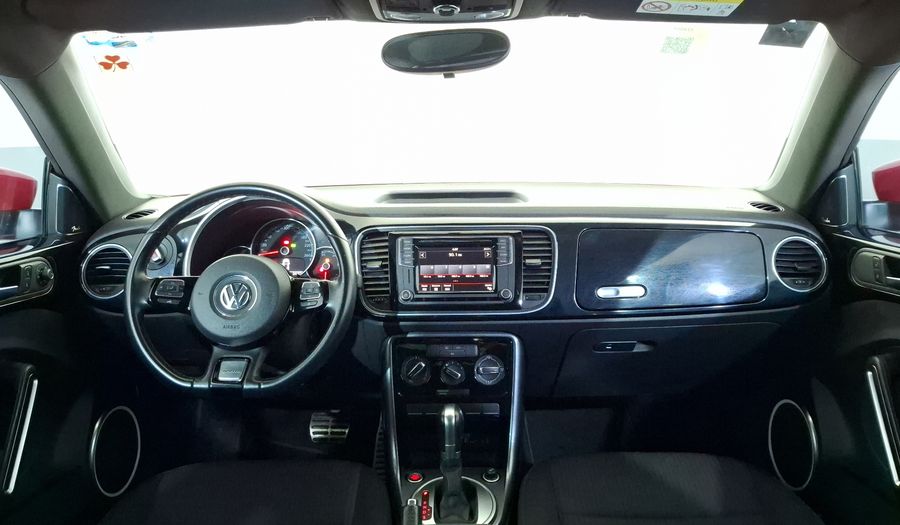 Volkswagen Beetle 2.5 SOUND AUTO Hatchback 2018