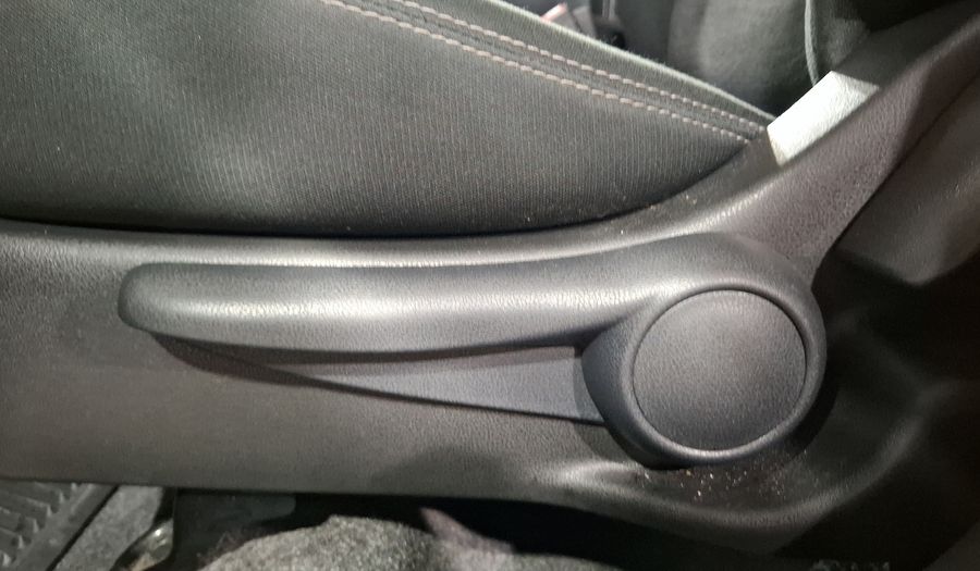 Nissan March 1.6 ADVANCE Hatchback 2020