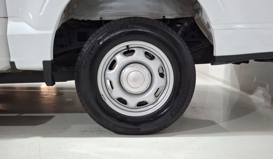 Ford F-150 3.5 HEV POWERBOOST XL CREW CAB AUTO Pickup 2022