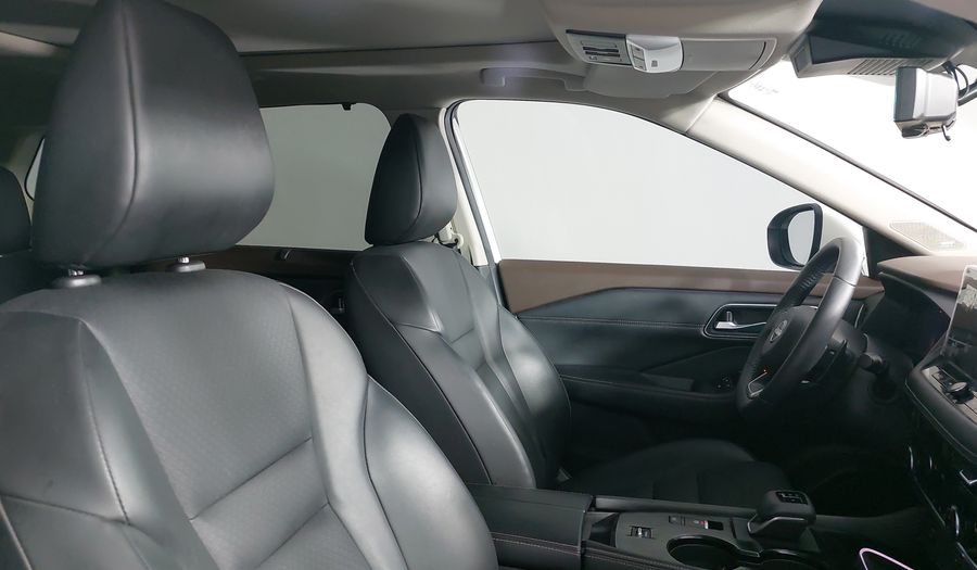 Nissan X-trail 2.5 PLATINUM PLUS 2 ROW CVT Suv 2025