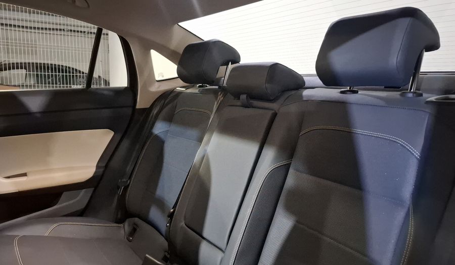 Volkswagen Virtus 1.0 HIGHLINE AUTO Sedan 2023