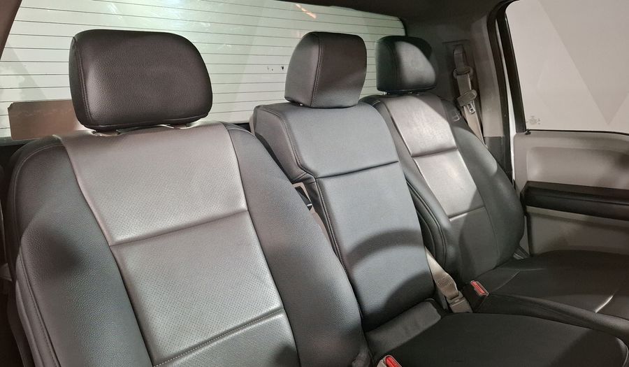 Ford Lobo 5.0 LOBO XLT REGULAR CAB 4X2 TA B Pickup 2016