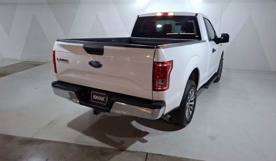 Ford Lobo 5.0 LOBO XLT REGULAR CAB 4X2 TA B Pickup 2016