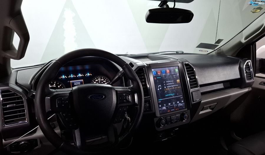 Ford Lobo 5.0 LOBO XLT REGULAR CAB 4X2 TA B Pickup 2016