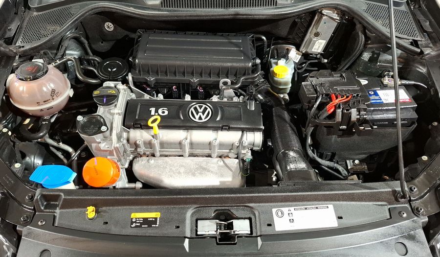 Volkswagen Vento 1.6 HIGHLINE Sedan 2019