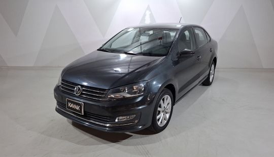 Volkswagen • Vento