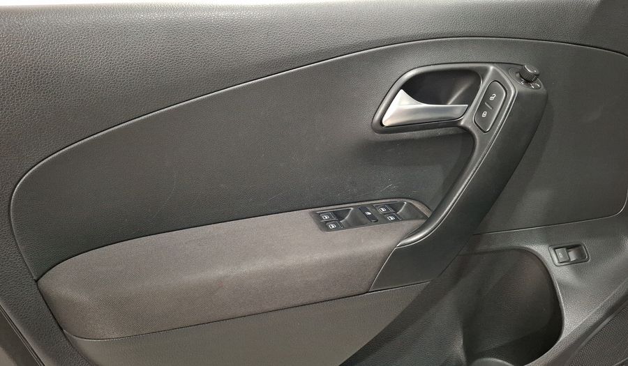 Volkswagen Vento 1.6 HIGHLINE Sedan 2019