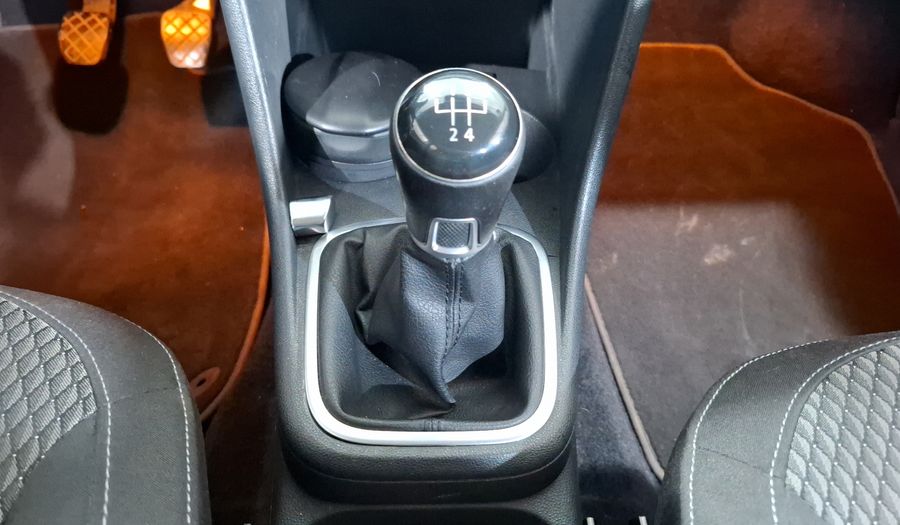 Volkswagen Vento 1.6 HIGHLINE Sedan 2019