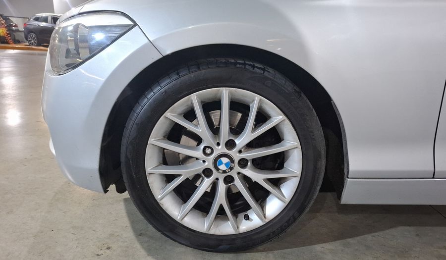 Bmw Serie 1 1.6 118IA Hatchback 2015