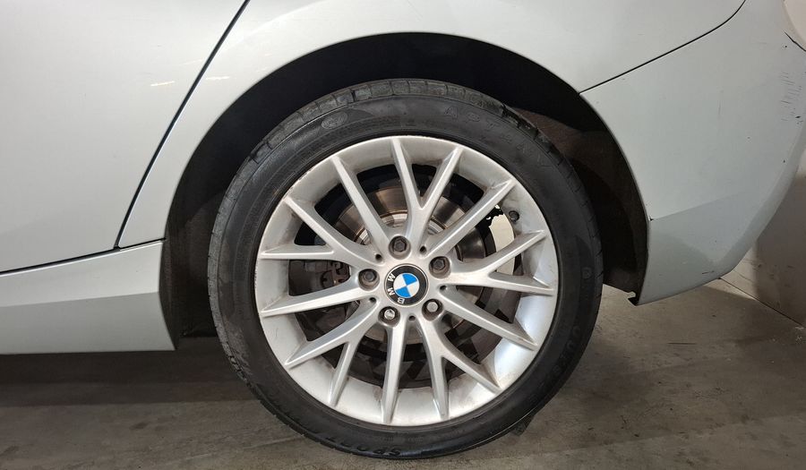 Bmw Serie 1 1.6 118IA Hatchback 2015