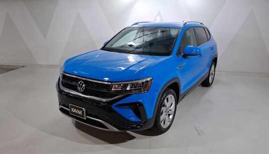 Volkswagen • Taos