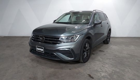 Volkswagen • Tiguan
