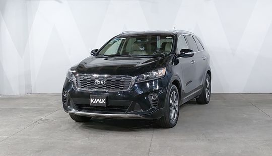 Kia • Sorento