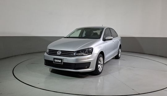 Volkswagen • Vento