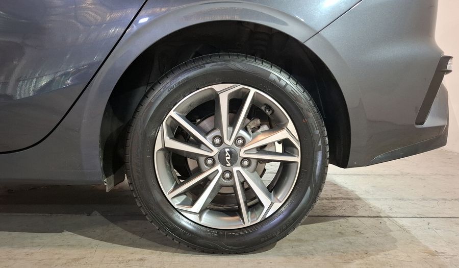 Kia Forte 2.0 EX IVT Hatchback 2022