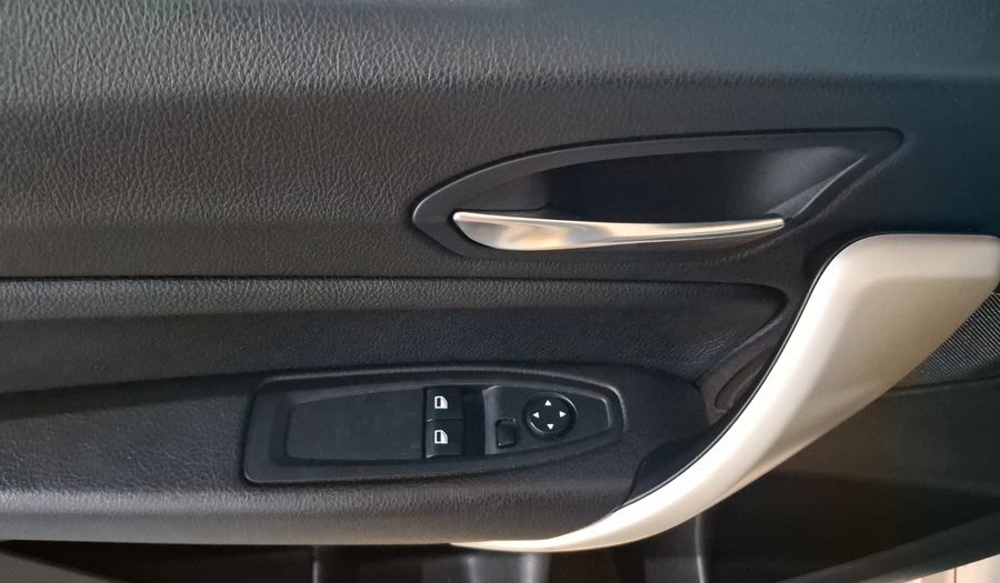 Bmw Serie 2 2.0 220IA Coupe 2015