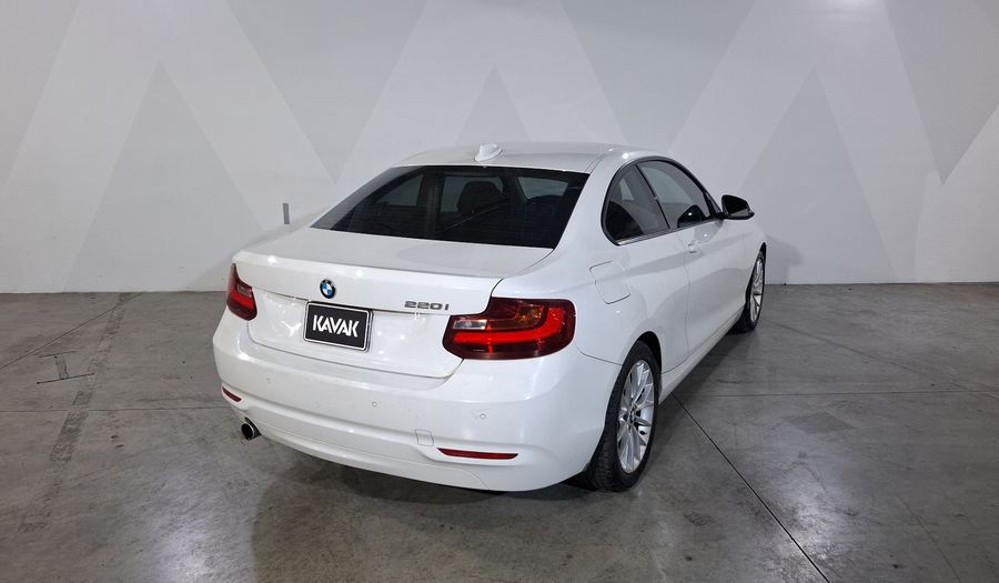Bmw Serie 2 2.0 220IA Coupe 2015