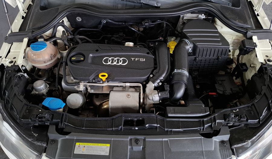 Audi A1 1.4 TFSI COOL S TRONIC Hatchback 2015