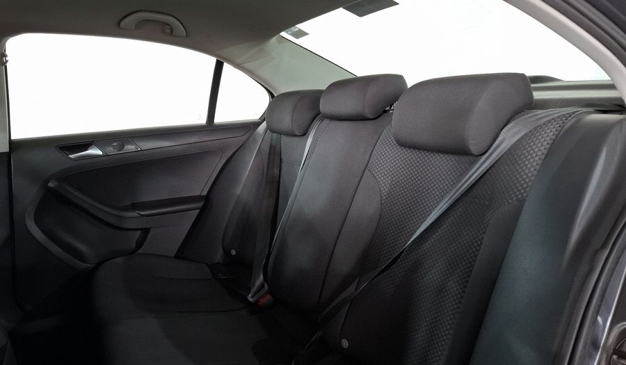 Volkswagen Jetta 2.5 STYLE ACTIVE TIPTRONIC Sedan 2014