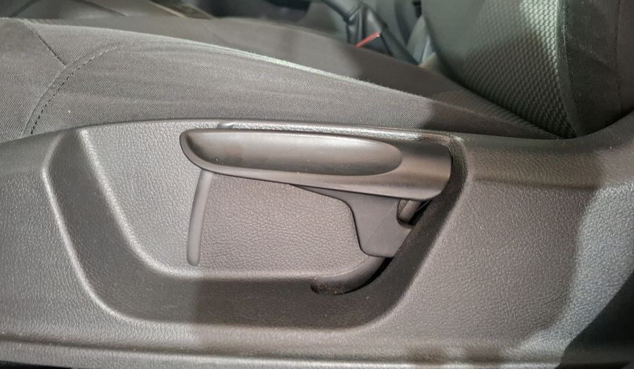 Volkswagen Jetta 2.5 STYLE ACTIVE TIPTRONIC Sedan 2014