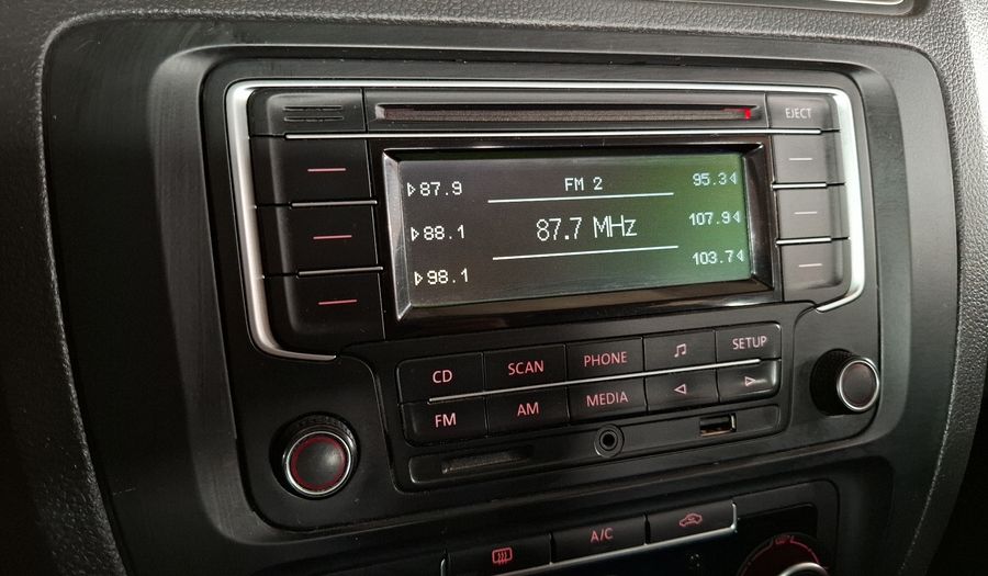 Volkswagen Jetta 2.5 STYLE ACTIVE TIPTRONIC Sedan 2014