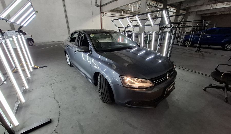 Volkswagen Vento 2.5 LUXURY TIPTRONIC Sedan 2013