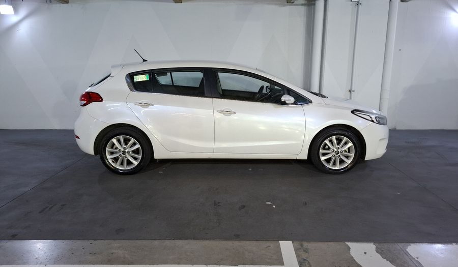 Kia Forte 2.0 EX AUTO Hatchback 2018
