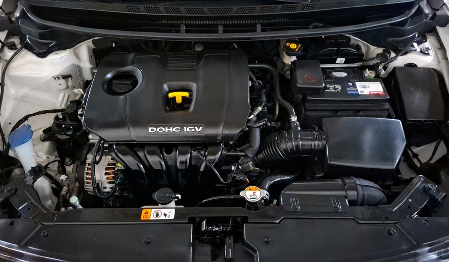Kia Forte 2.0 EX AUTO Hatchback 2018