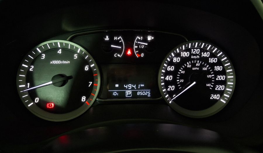 Nissan Sentra 1.8 ADVANCE CVT Sedan 2015