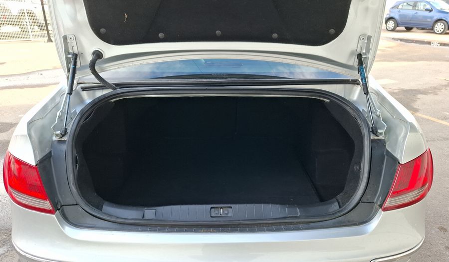 Peugeot 408 2.0 16V ALLURE+ Sedan 2012