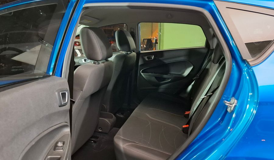 Ford Fiesta Kinetic Design 1.6 SE Hatchback 2017